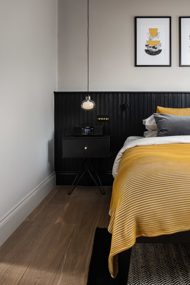 bedroom with hardwood floor